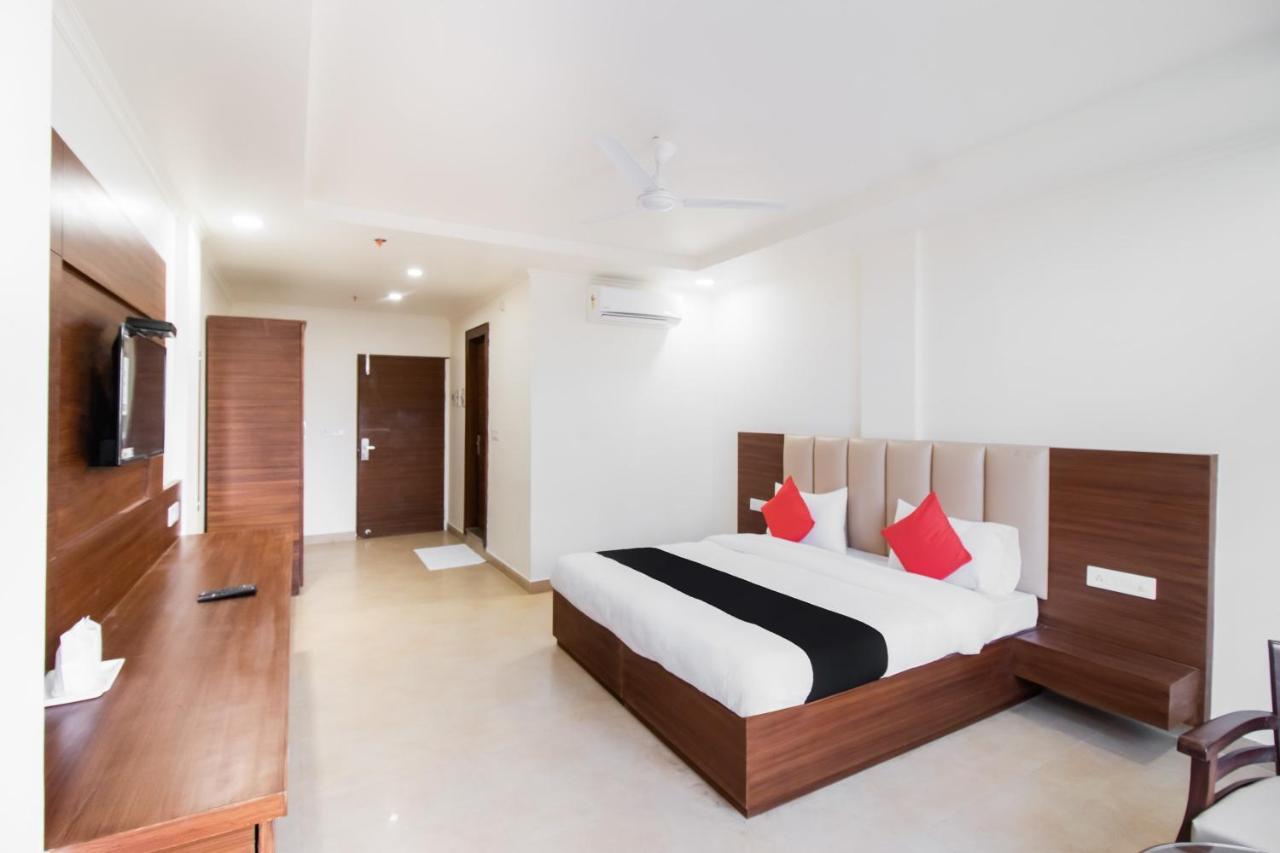 Hotel Grand 81 Faridabad Exterior photo